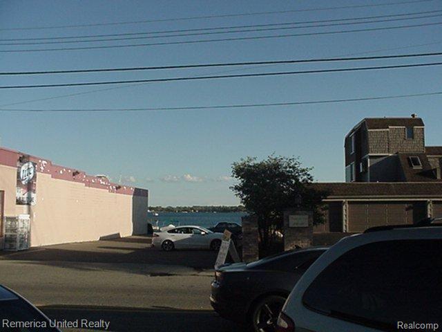 More Photos Of 121 E Walled Lake Dr, Walled Lake Storefront Retail Office For Sale