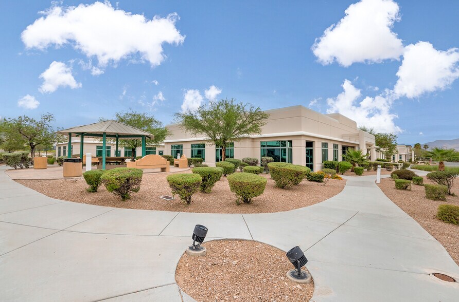 More Photos Of 7371 Prairie Falcon Rd, Las Vegas Office For Sale