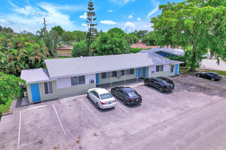 More Photos Of 1100 NE 18th Ct, Fort Lauderdale Apartments For Sale