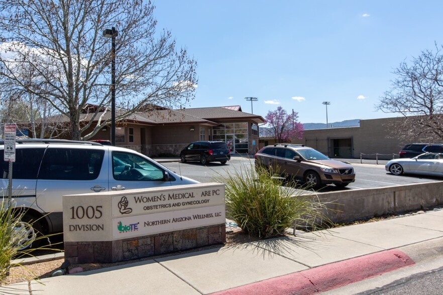 More Photos Of 1005 Division St, Prescott Medical For Sale