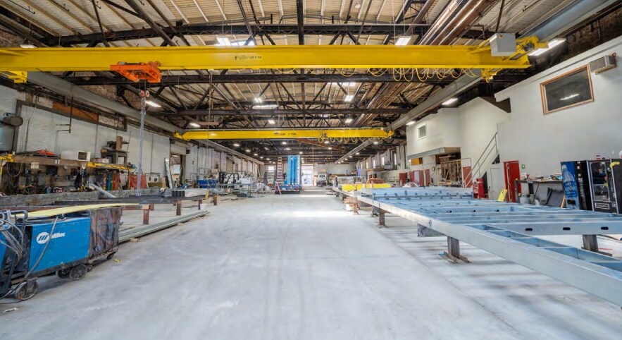 More Photos Of 1400 Iron Horse Park, North Billerica Warehouse For Lease