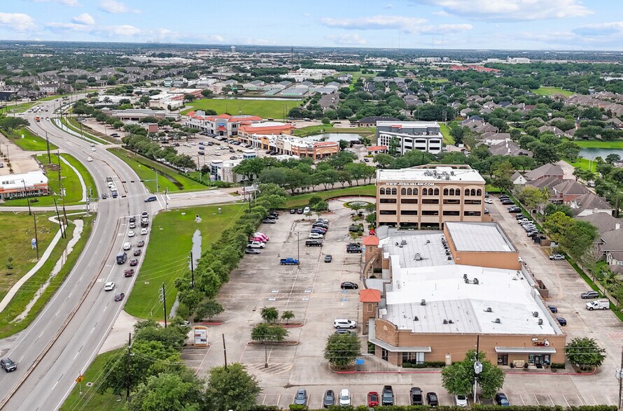 More Photos Of 9223 Broadway St, Pearland Storefront Retail Office For Sale