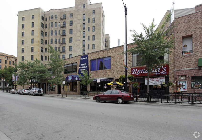 More Photos Of 2829-2833 N Broadway St, Chicago Storefront Retail Office For Lease