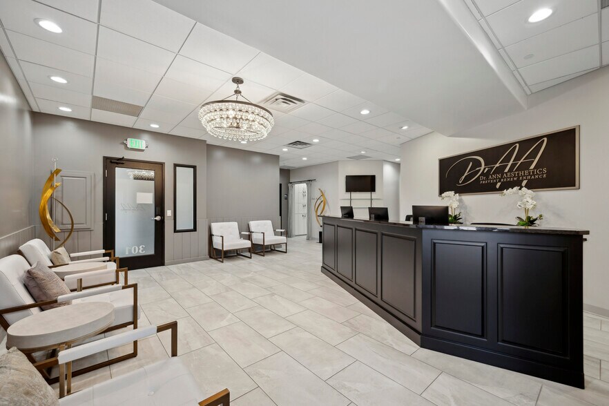 More Photos Of 4420 Valley View Rd, Edina Office For Lease