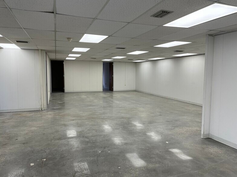 More Photos Of 410 W Renfro St, Plant City Office For Lease