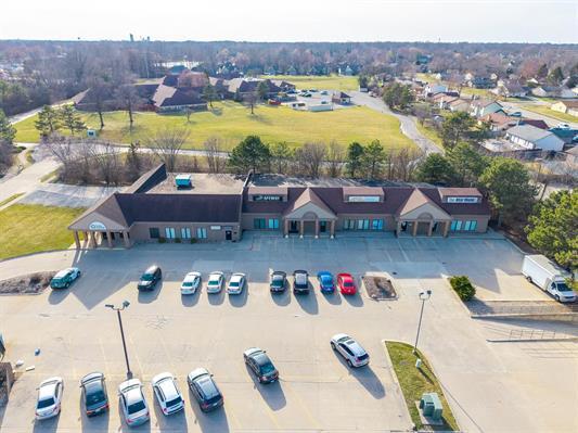 Primary Photo Of 2789 Maplecrest Rd, Fort Wayne Freestanding For Sale