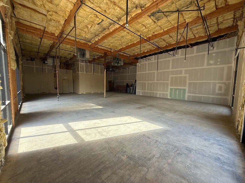 More Photos Of 4213 1st St, Livermore Bank For Lease
