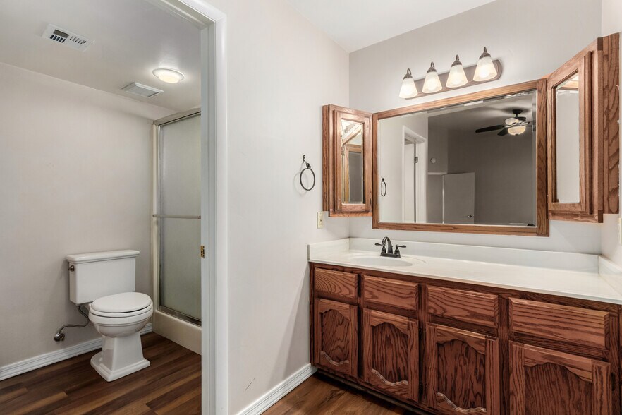 More Photos Of 7425 N Alsup Rd, Litchfield Park Horse Stables For Sale