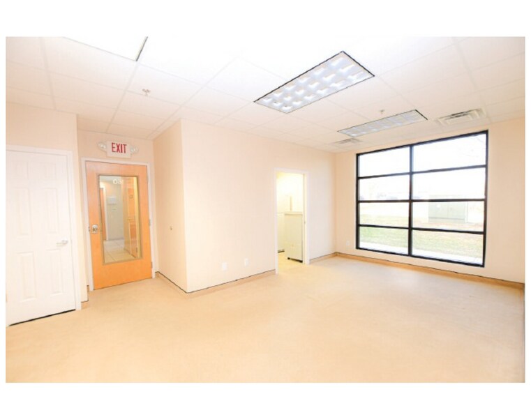 More Photos Of 1021 Majestic Dr, Lexington Medical For Sale