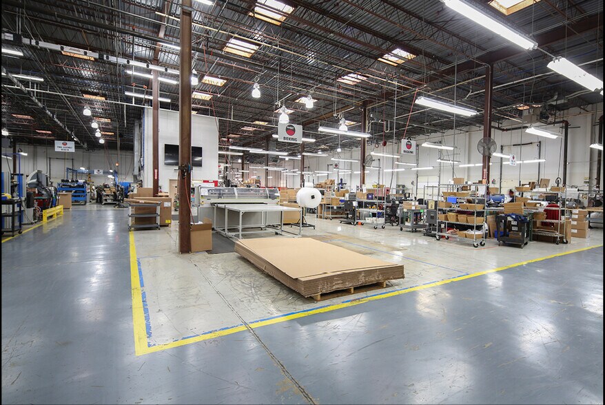 More Photos Of 3961 Outland Rd, Memphis Warehouse For Lease