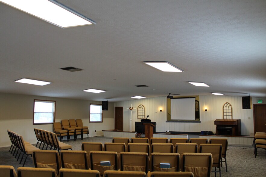 More Photos Of 1409 W Kirkwood Ave, Bloomington Religious Facility For Lease