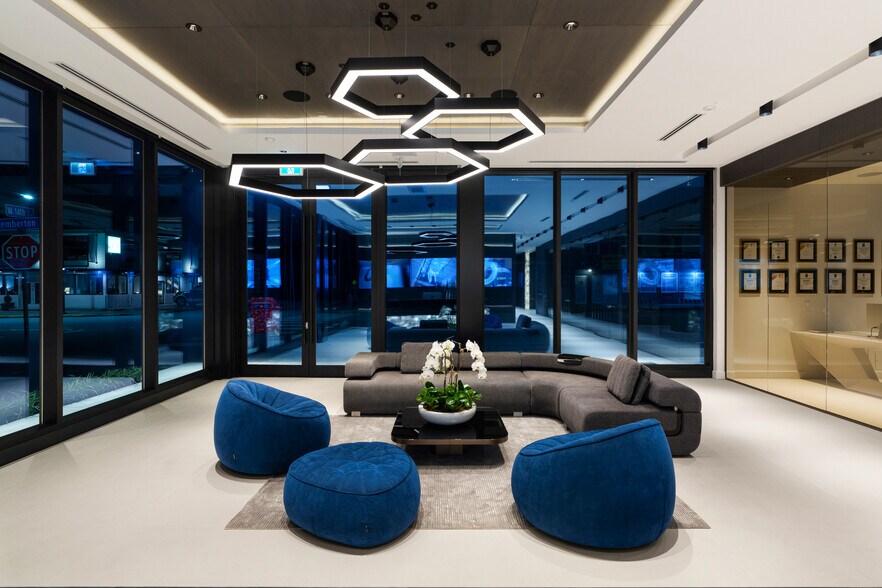 More Photos Of 1406 Pemberton Ave, North Vancouver Storefront For Sale