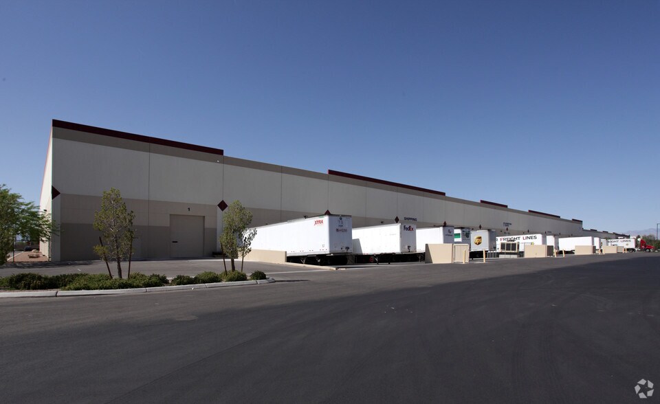 More Photos Of 4875 E Cheyenne Ave, Las Vegas Manufacturing For Lease