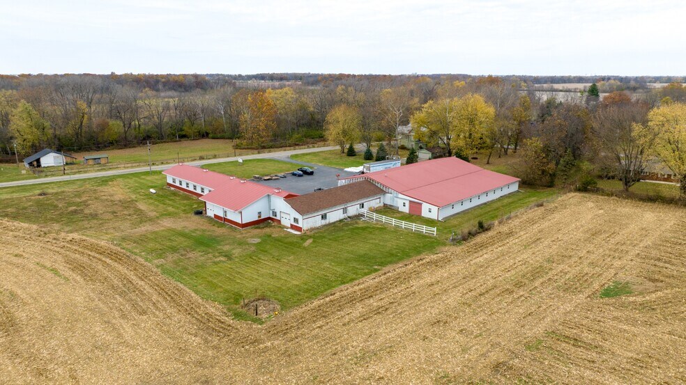 More Photos Of 12630 Walnut Creek Pike, Ashville Warehouse For Lease