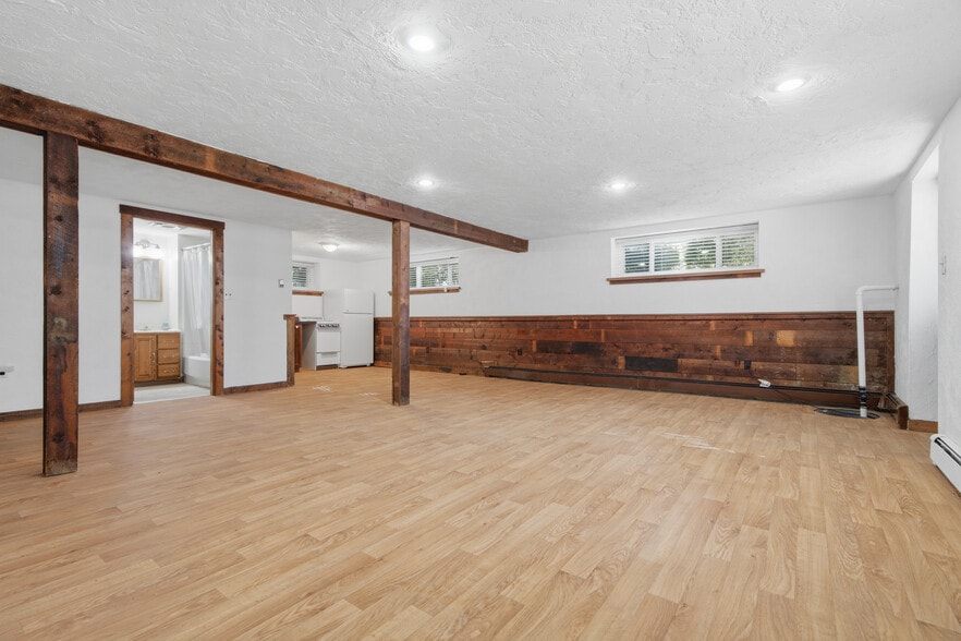 More Photos Of 37 Washington Ave, Waltham Multifamily For Sale