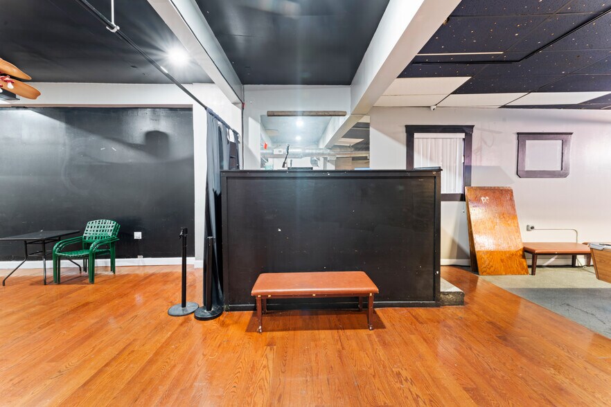 More Photos Of 811 Dixwell Ave, Hamden Flex For Sale