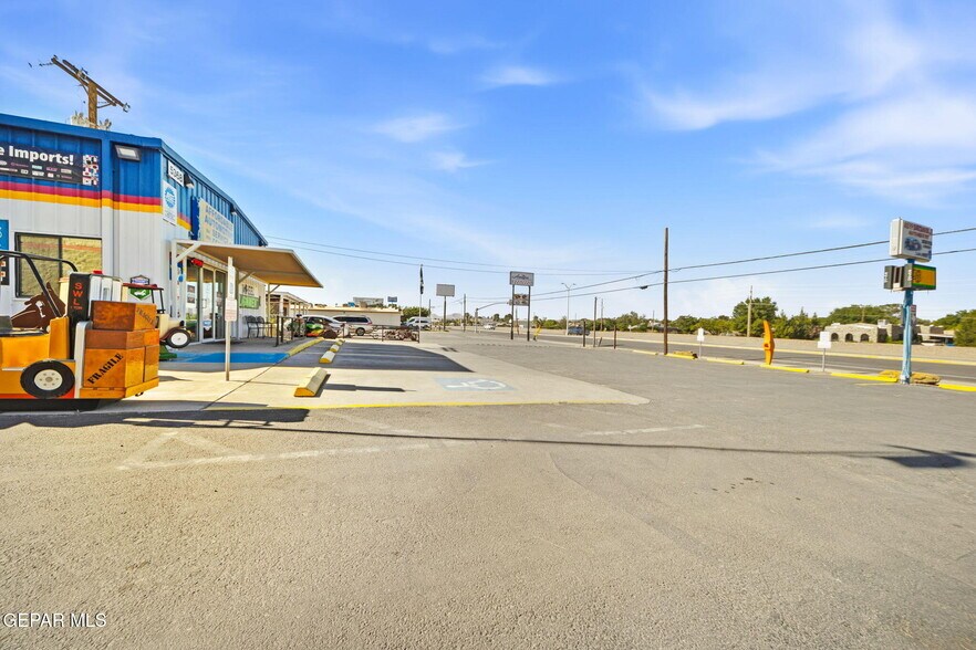 More Photos Of 5368 Doniphan Dr, El Paso Service For Sale