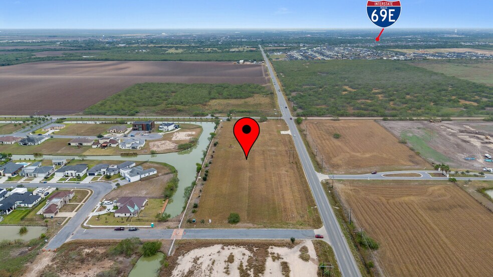 Primary Photo Of Carmen Ave & Cavasos Oltimo Rd, Brownsville Land For Sale