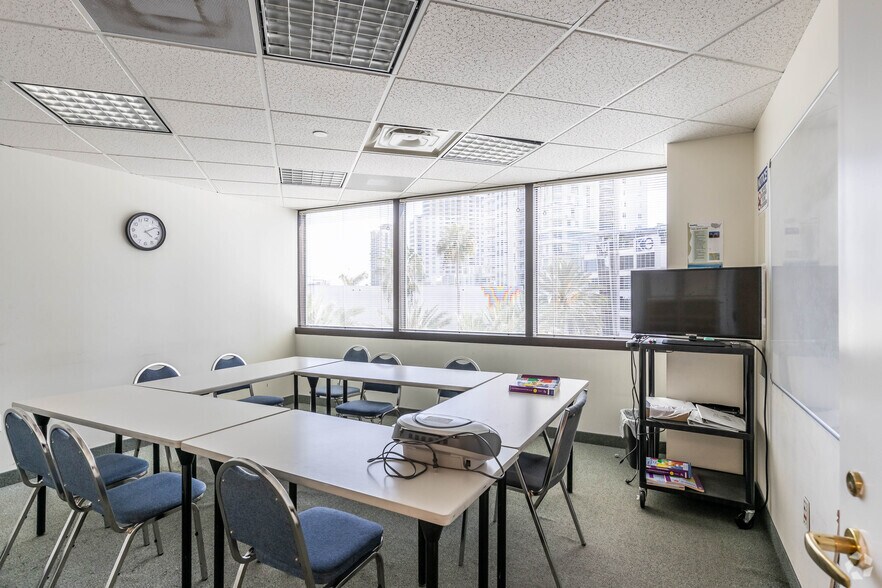 More Photos Of 200 S Andrews Ave, Fort Lauderdale Medical For Sale