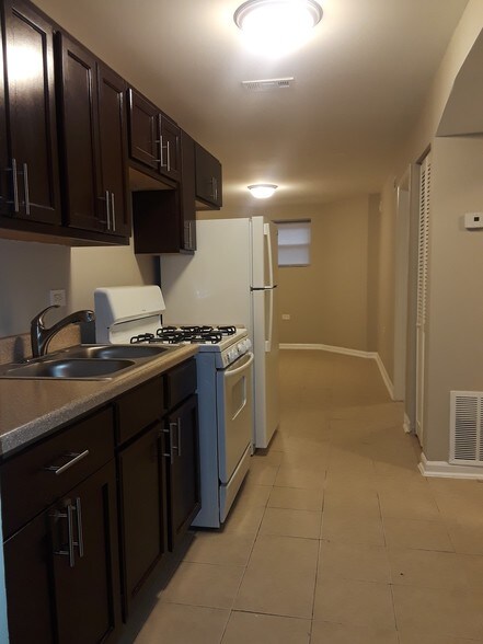 More Photos Of 3548 W 15th St, Chicago Apartments For Sale