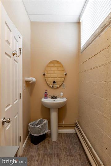 More Photos Of 6040 Main St, East Petersburg Office For Lease