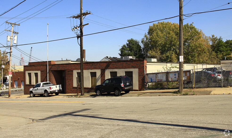 More Photos Of 2301 Scranton Rd, Cleveland Office For Lease
