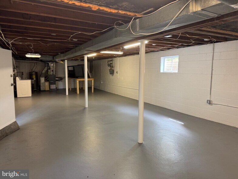 More Photos Of 15 Bowleys Quarters Rd, Middle River Office For Lease