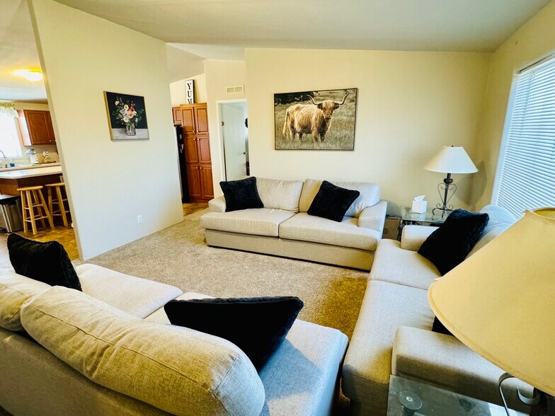 More Photos Of 55 E Kuehn St, Quartzsite Trailer Camper Park For Sale