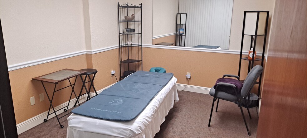 More Photos Of 28051 US Hwy 19 N, Clearwater Office For Lease