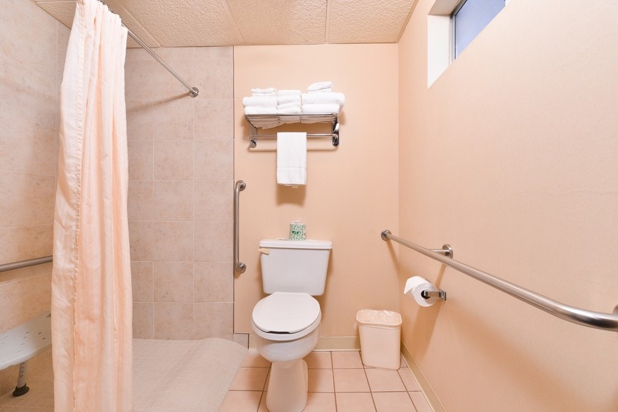 More Photos Of 2830 US Highway 160 W, Monte Vista Hotel For Sale