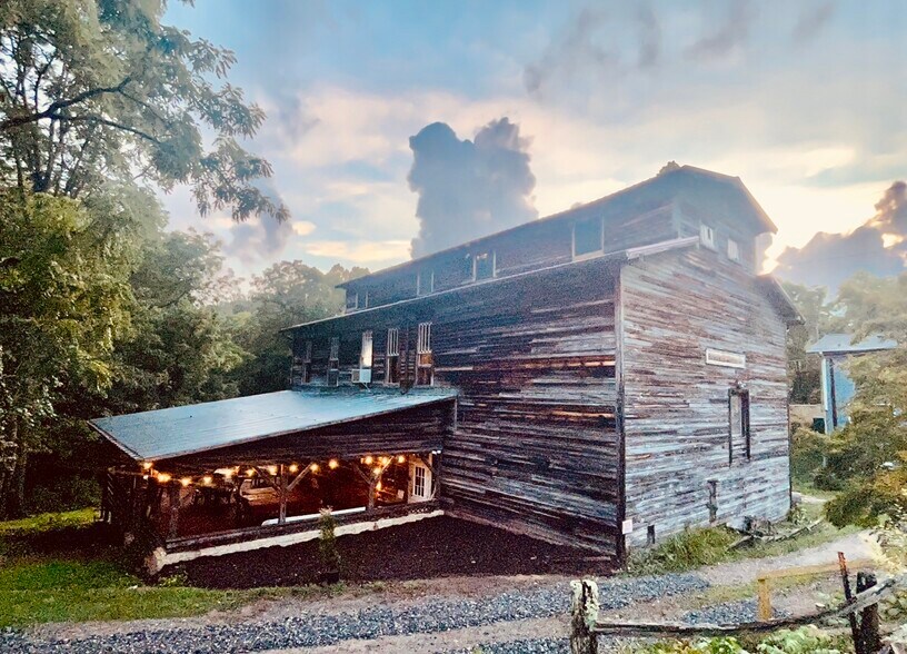 More Photos Of 1 Old Mill Ln, Weaverville Restaurant For Sale