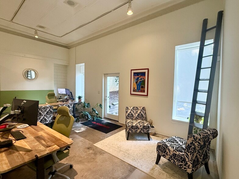 More Photos Of 1037 Monroe Dr NE, Atlanta Office For Sale