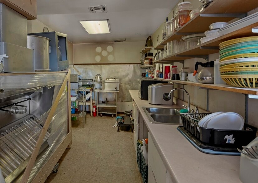 More Photos Of 31926 N US Highway 89, Flagstaff Convenience Store For Sale