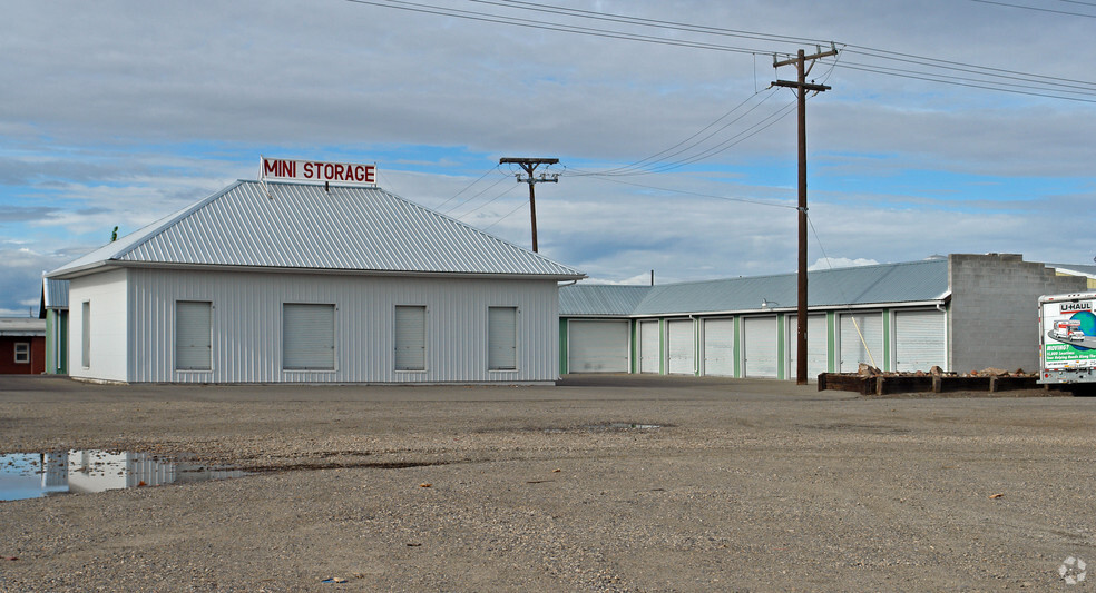 Primary Photo Of 482 SE 1st Ave, Ontario Self Storage For Sale