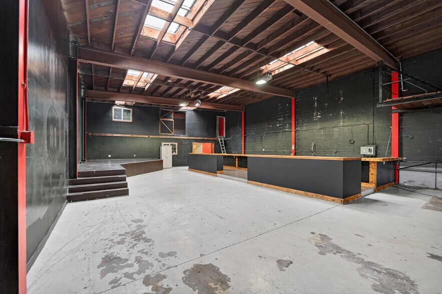 More Photos Of 760 Stone St, Oakland Industrial For Lease
