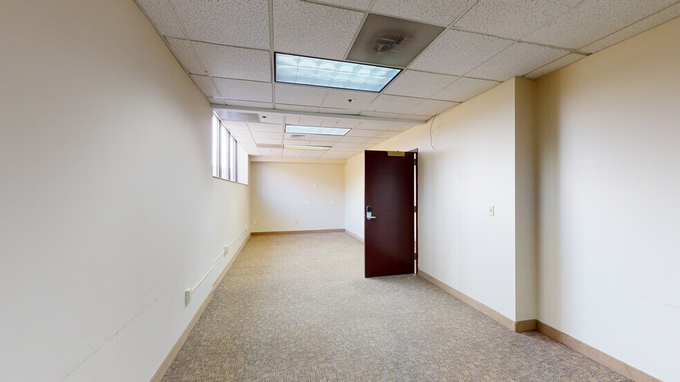 More Photos Of 6 Park Ave, Worcester Office For Lease
