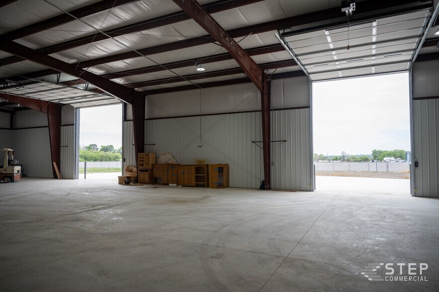 More Photos Of 1422 Cimarron Ct, Greeley Warehouse For Lease