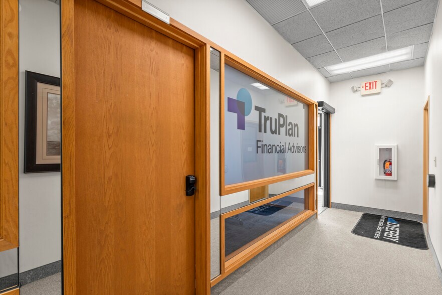 More Photos Of 102 N Washington St, Saint Croix Falls Office Residential For Sale