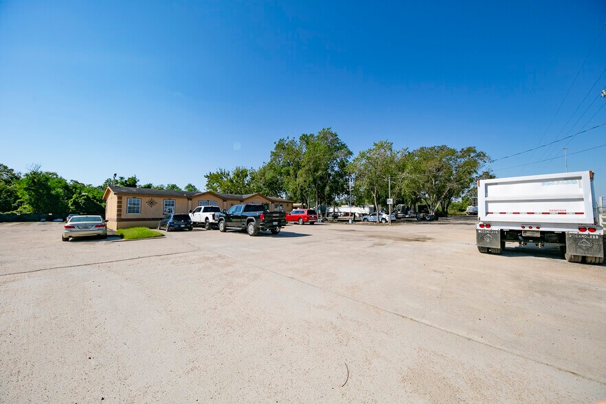 More Photos Of 35049 Katy Fwy, Brookshire Land For Sale