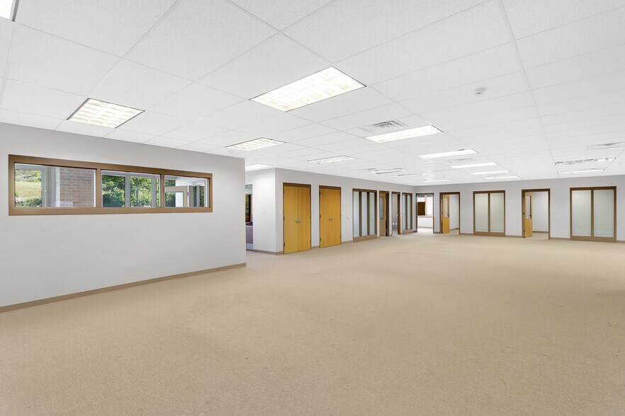 More Photos Of 4200 Triangle Ln, Murrysville Office For Lease
