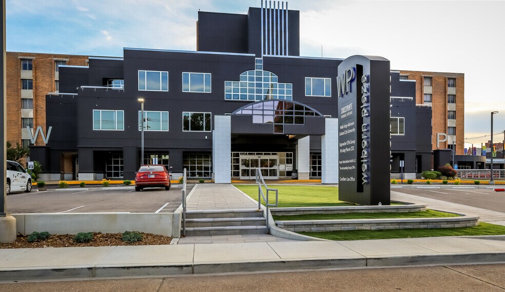 More Photos Of 401 SE 6th St, Evansville Office For Lease