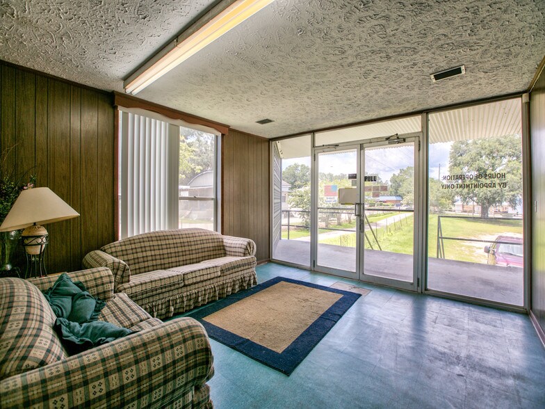 More Photos Of 765 E Washington St, Monticello Auto Repair For Sale
