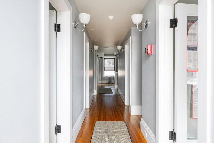 More Photos Of 214 Main St, Poughkeepsie Loft Creative Space For Sale