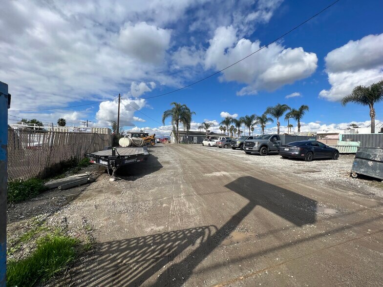 More Photos Of 695 W La Cadena Dr, Riverside Land For Sale