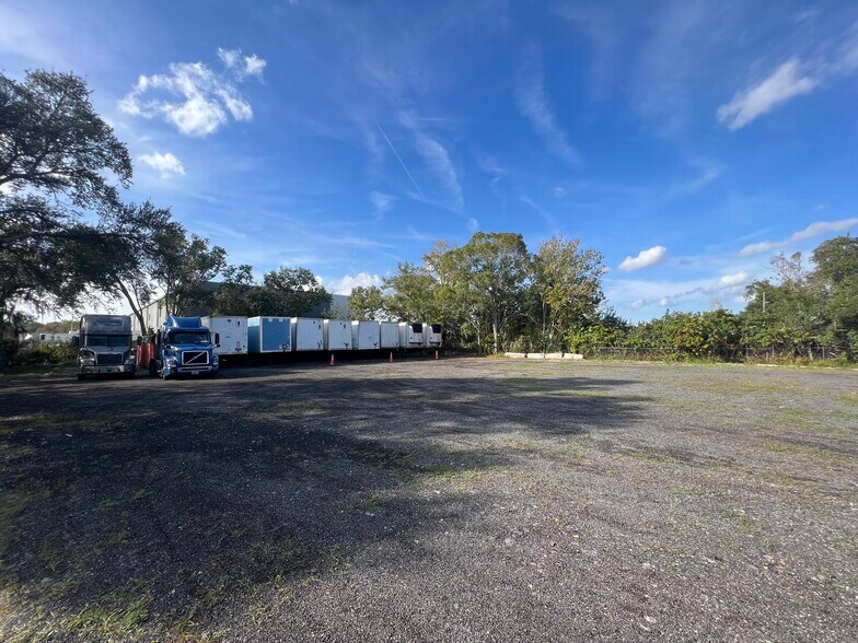 Primary Photo Of 4780 Pasco St, Orlando Warehouse For Lease