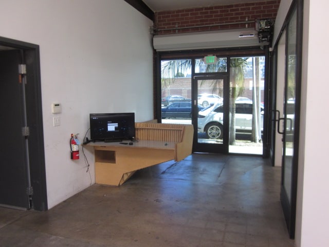 More Photos Of 11165 Tennessee Ave, Los Angeles Service For Sale