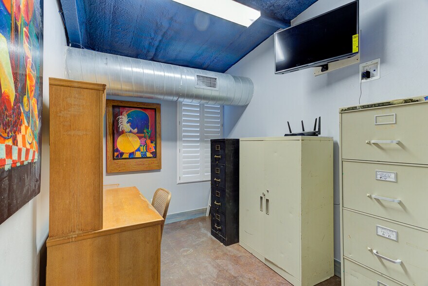 More Photos Of 9425 Schoenthal Rd, New Braunfels Warehouse For Sale