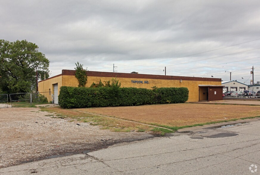 Primary Photo Of 521 Shepherd Dr, Garland Warehouse For Lease
