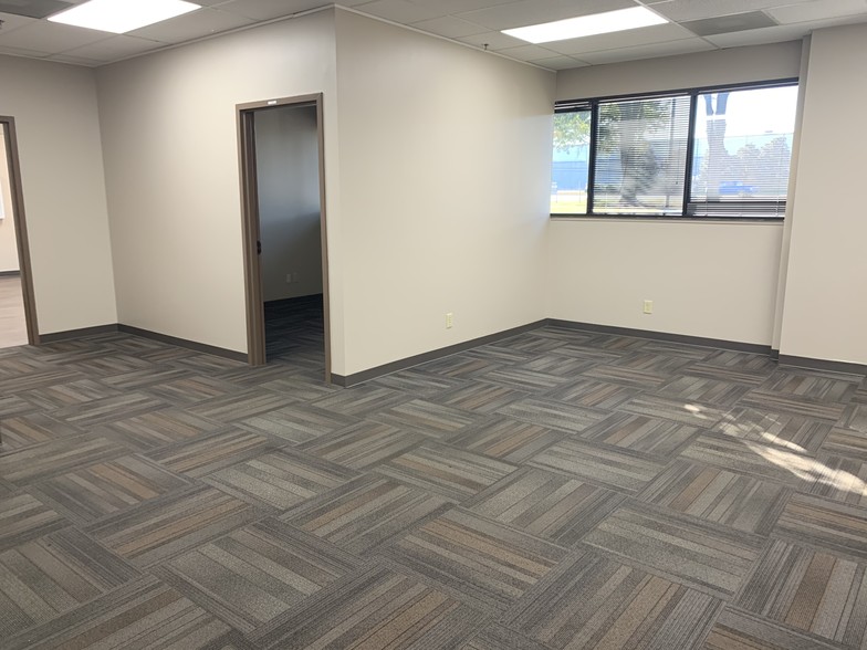More Photos Of 2901 Wall Triana Hwy, Huntsville Office For Lease