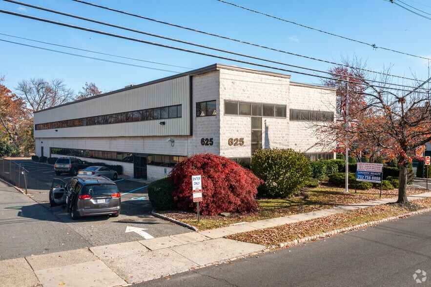 More Photos Of 625 Central Ave, Westfield Office For Lease